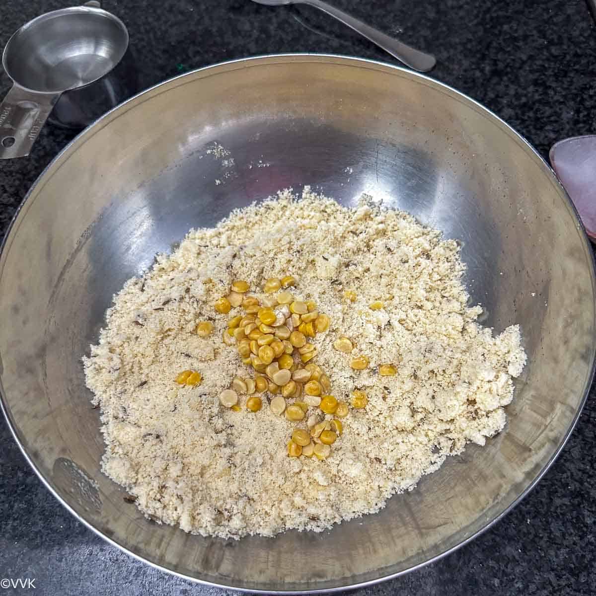 adding soaked chana dal