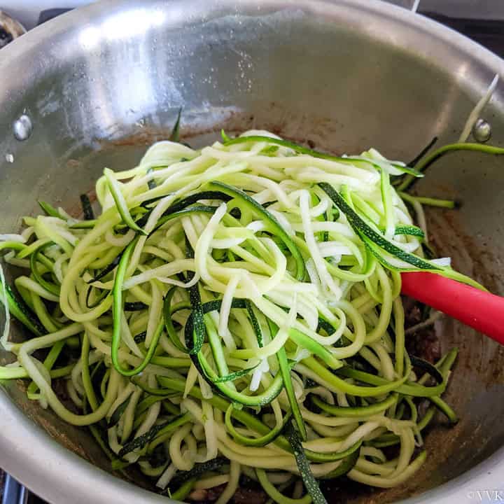How to Make Zucchini Noodles • A Sweet Pea Chef