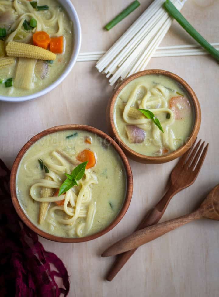 Thai Coconut Curry Vegetable Noodle Soup | Vegetarian Khao Soi ...