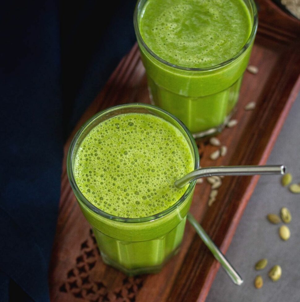 The Best Green Smoothie For Breakfast - Vidhya’s Vegetarian Kitchen