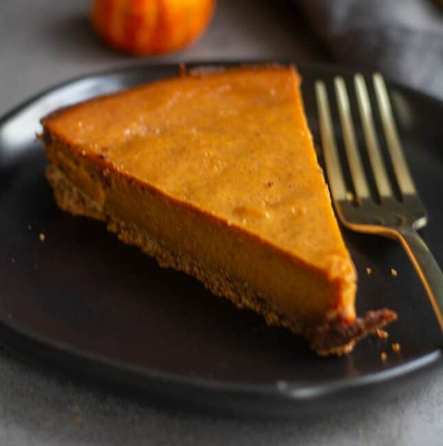 square image of eggless pumpkin pie