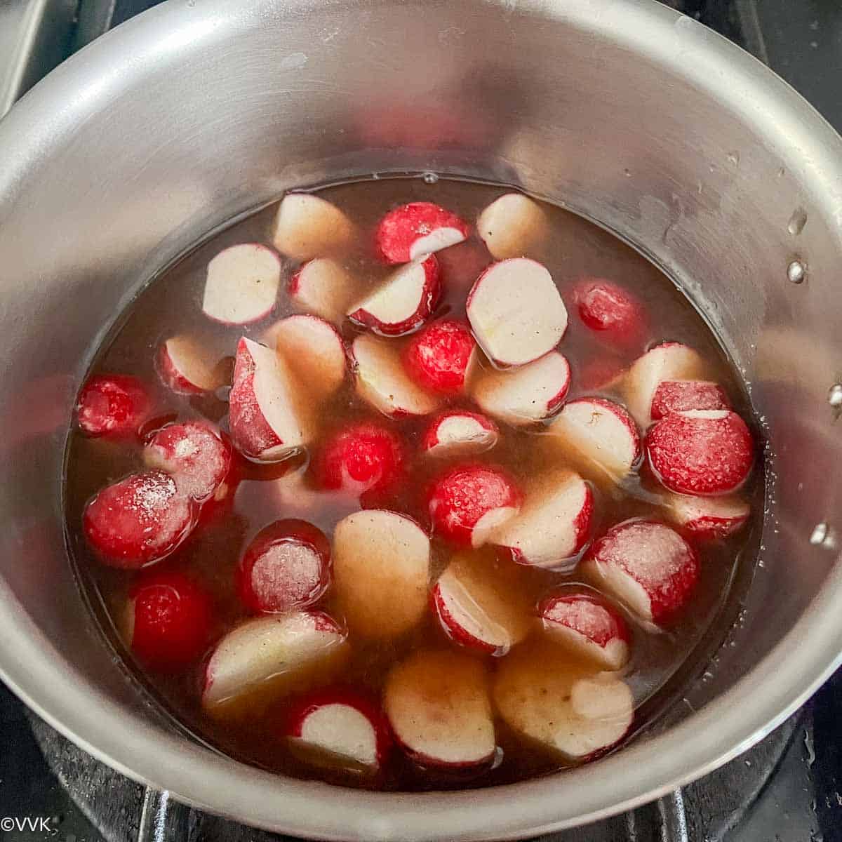 cooking radish in tamarind water