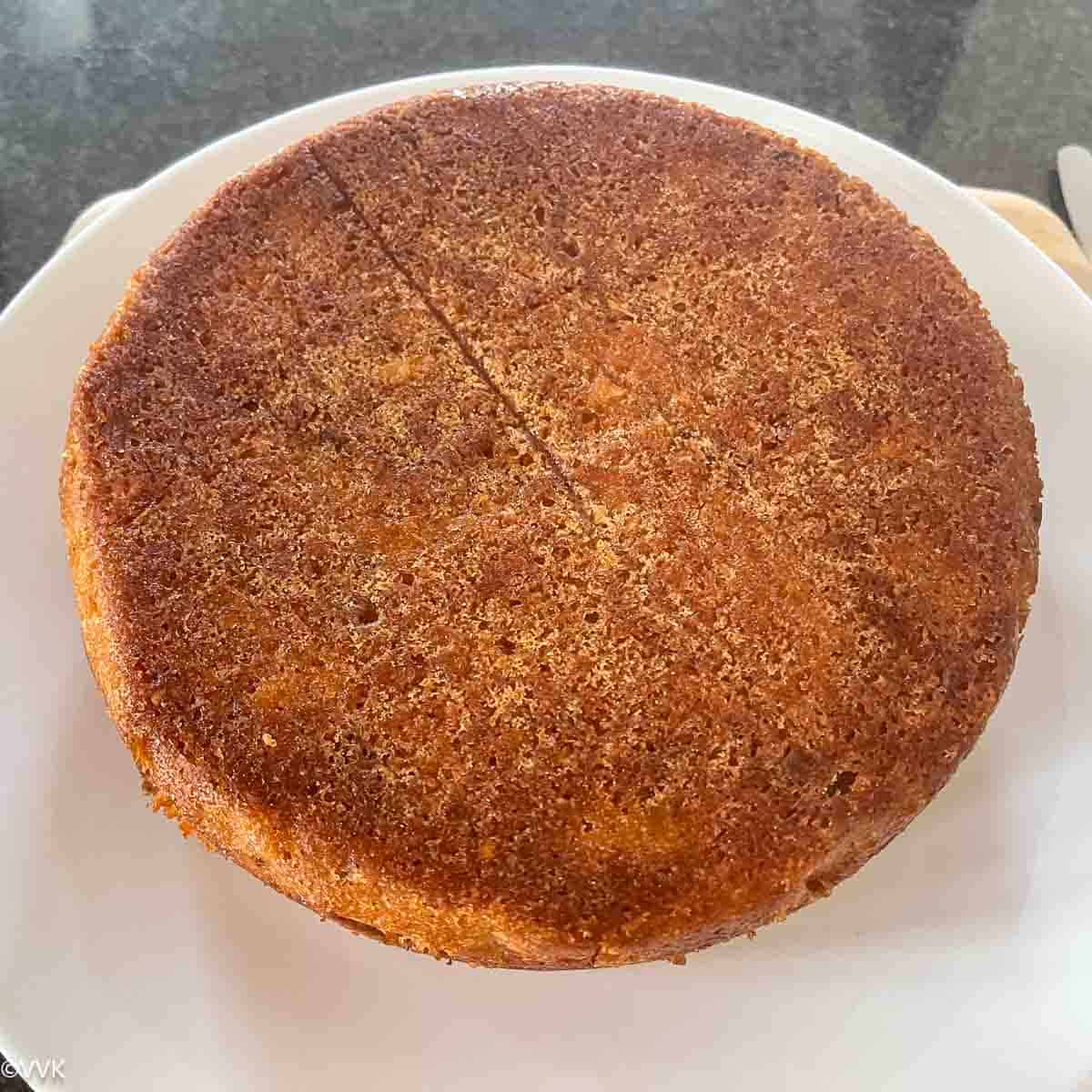 baked cake